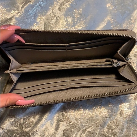 Large Michael Kors Jetset tote & matching wallet - Picture 7 of 8